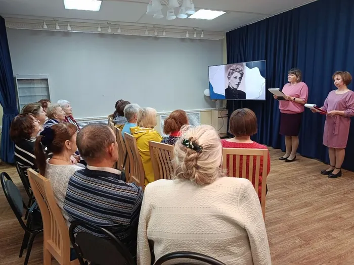 В зале "Часть речи"